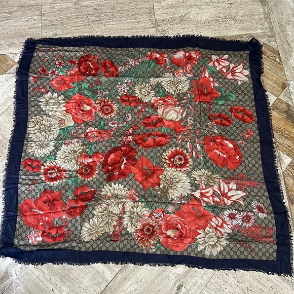 Gucci Accessories - Gucci scarf - 130 cm - 130 cm